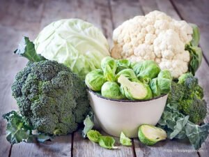 Cruciferous Vegetables: Nutritional Powerhouses and Their Impact on Health 2 Cruciferous Vegetables: Nutritional Powerhouses and Their Impact on Health