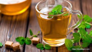 Green Tea: Unraveling the Health Benefits and Cultural Significance 5 Green tea with lemon and honey