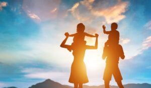 Understanding and Navigating Family Dynamics: Keys to Healthy Relationships 4 Understanding and Navigating Family Dynamics: Keys to Healthy Relationships
